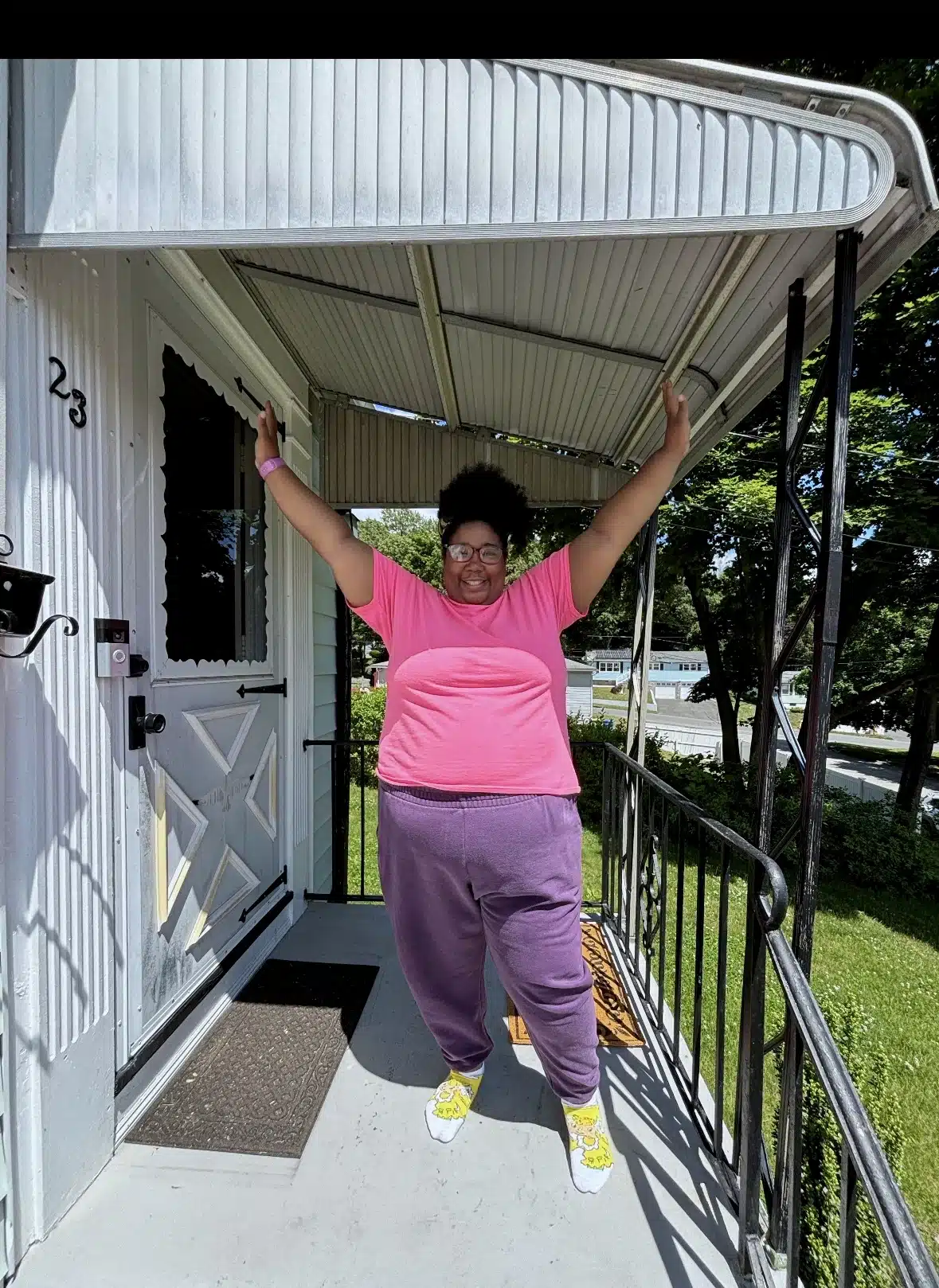 Female support worker visiting a senior woman at home
